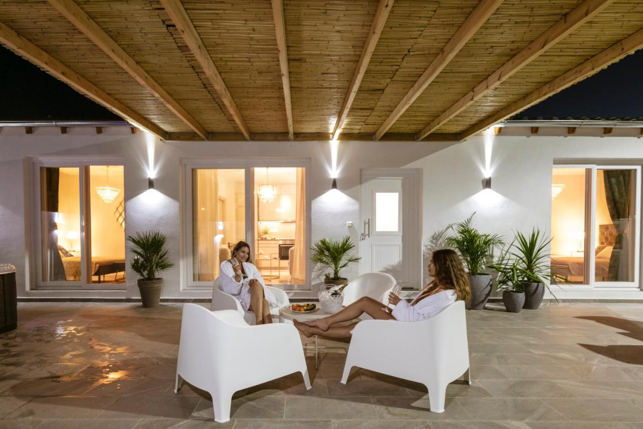 Jacuzzi Deluxe Villa Skala Sotiros Exteriér fotografie